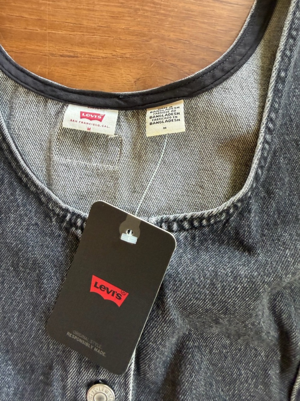 Levi’s Tuli Denim Mini Dress Black Stonewash Size M NWT - Picture 3 of 12